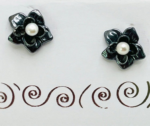 Bloom Post Earrings By Ellen Vontillius