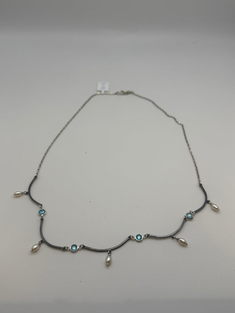 Single Curve Necklace (EV-3)